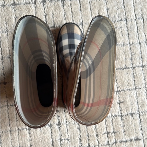 Burberry Rain Boots - Picture 5 of 7